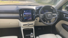 Volvo XC40 2.0 B4P Ultimate Dark 5dr Auto Petrol Estate